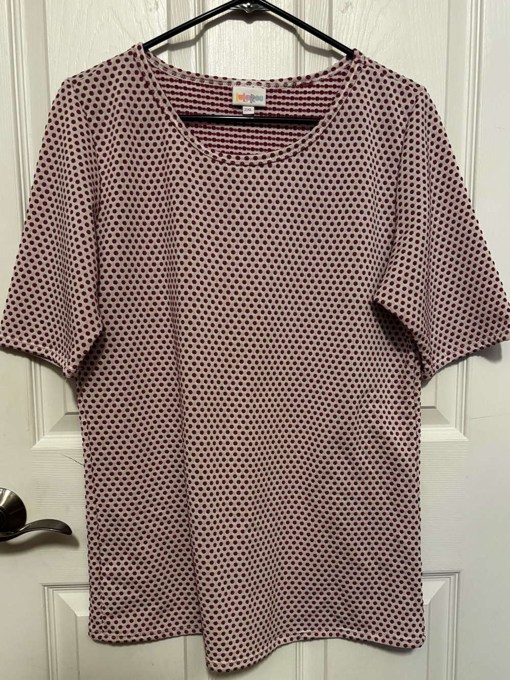 Lularoe NWOT 2XL GIGI Top Purple  White Dot